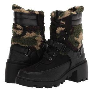 NWT Madden Girl Womens Black/Camo Doreen Combat Boot Shoe Size 5.5M